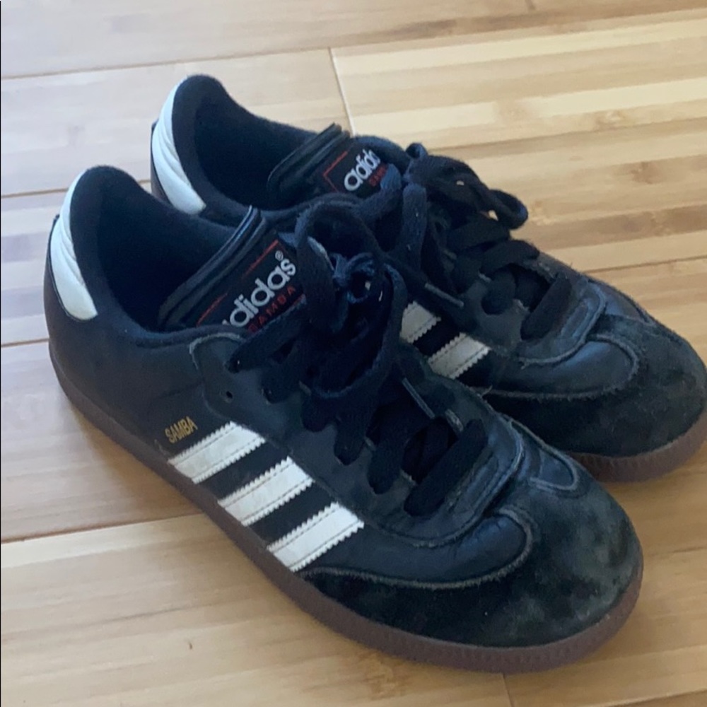 Youth adidas sambas